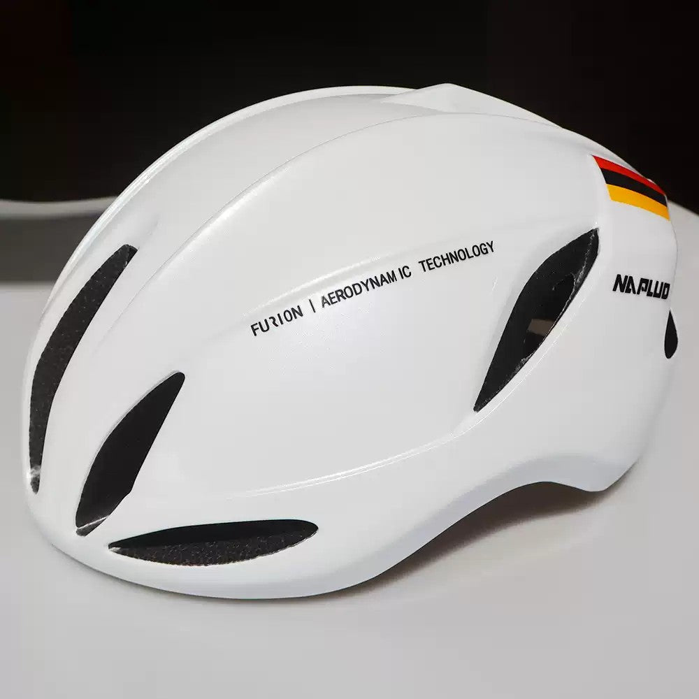 Lightweight Aerodynamic Race Bike Helmet NAPLUD